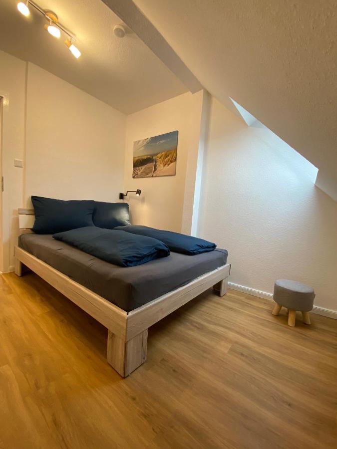 Charmante Altbauwohnung An Der Kesselschleuse 3 Emden Exterior foto